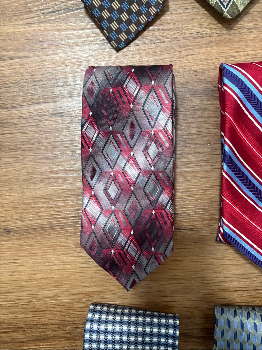 Men’s Necktie Lot of 9 Mixed Patterns Striped Geometric Business Dress Ties - Picture 6 of 11